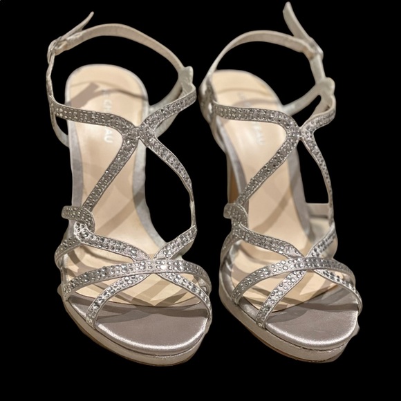 Le Château silver sparkling heels 👠 size 7 - Picture 1 of 12